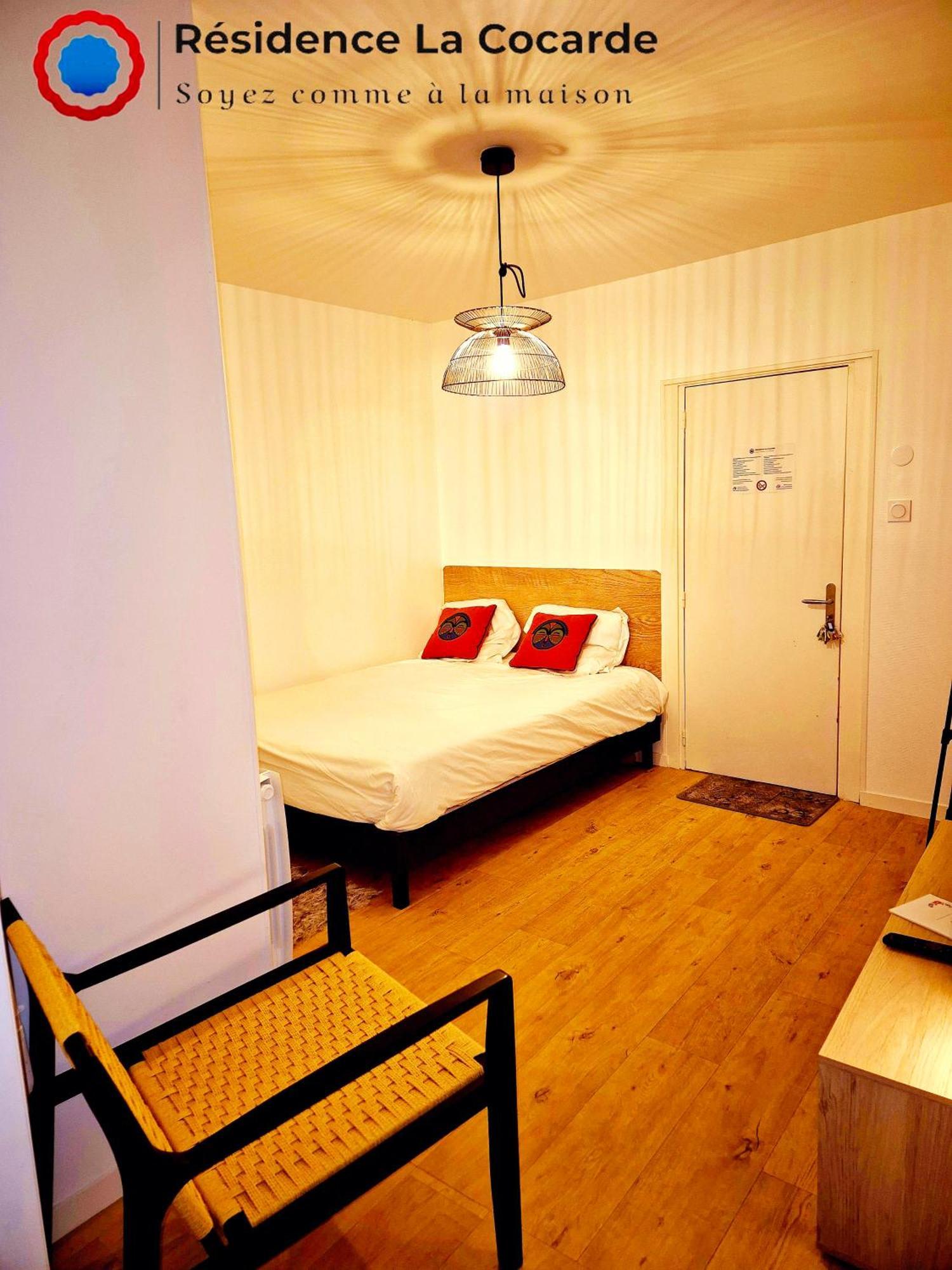 Residence La Cocarde, Suites Type Appartements Bourges Kültér fotó